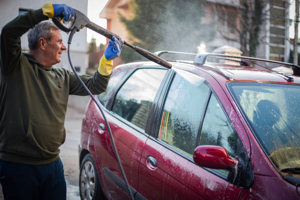 Best Garage Pressure Washing  in Sterling Heights, MI
